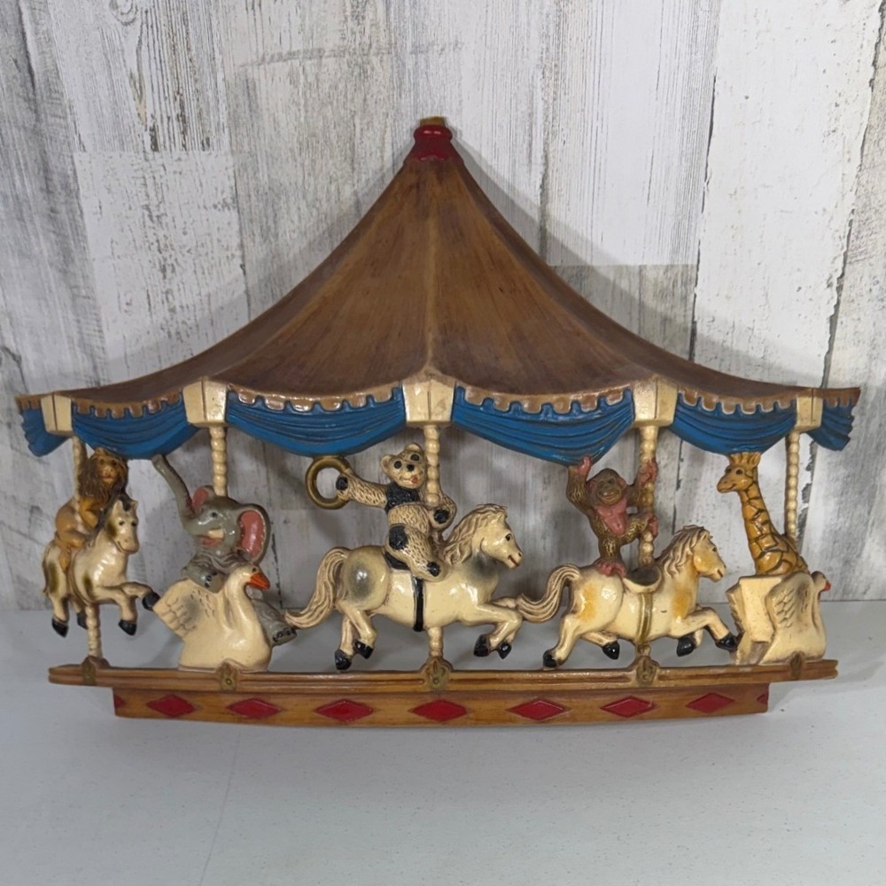Universal Statuary Corp Horse Carousel Wall Hanging 1979 Vintage Circus READ